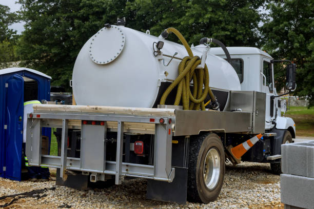 Best Porta potty rental near me  in St Marys, WV